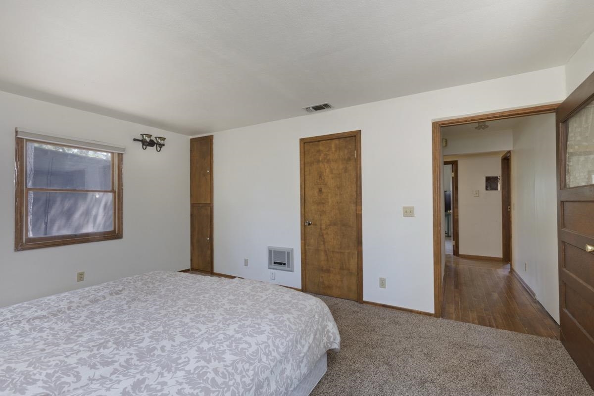 2030 Old Mammoth Road