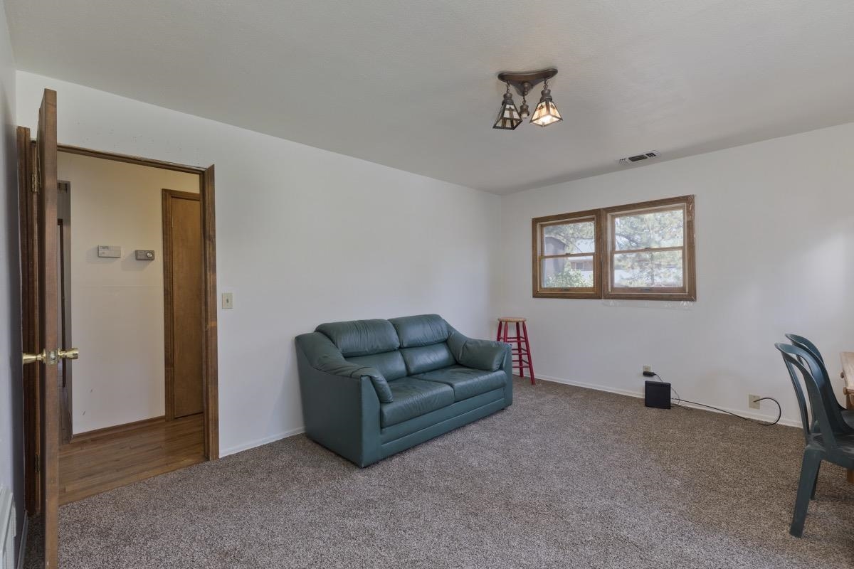 2030 Old Mammoth Road