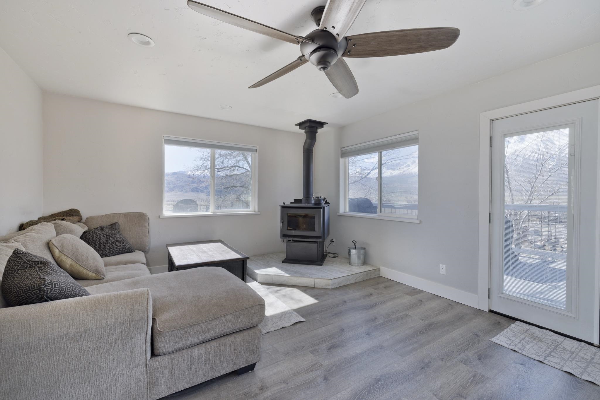 420 Mesa Vista Dr