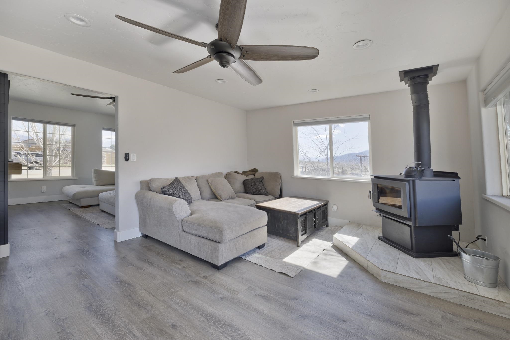 420 Mesa Vista Dr