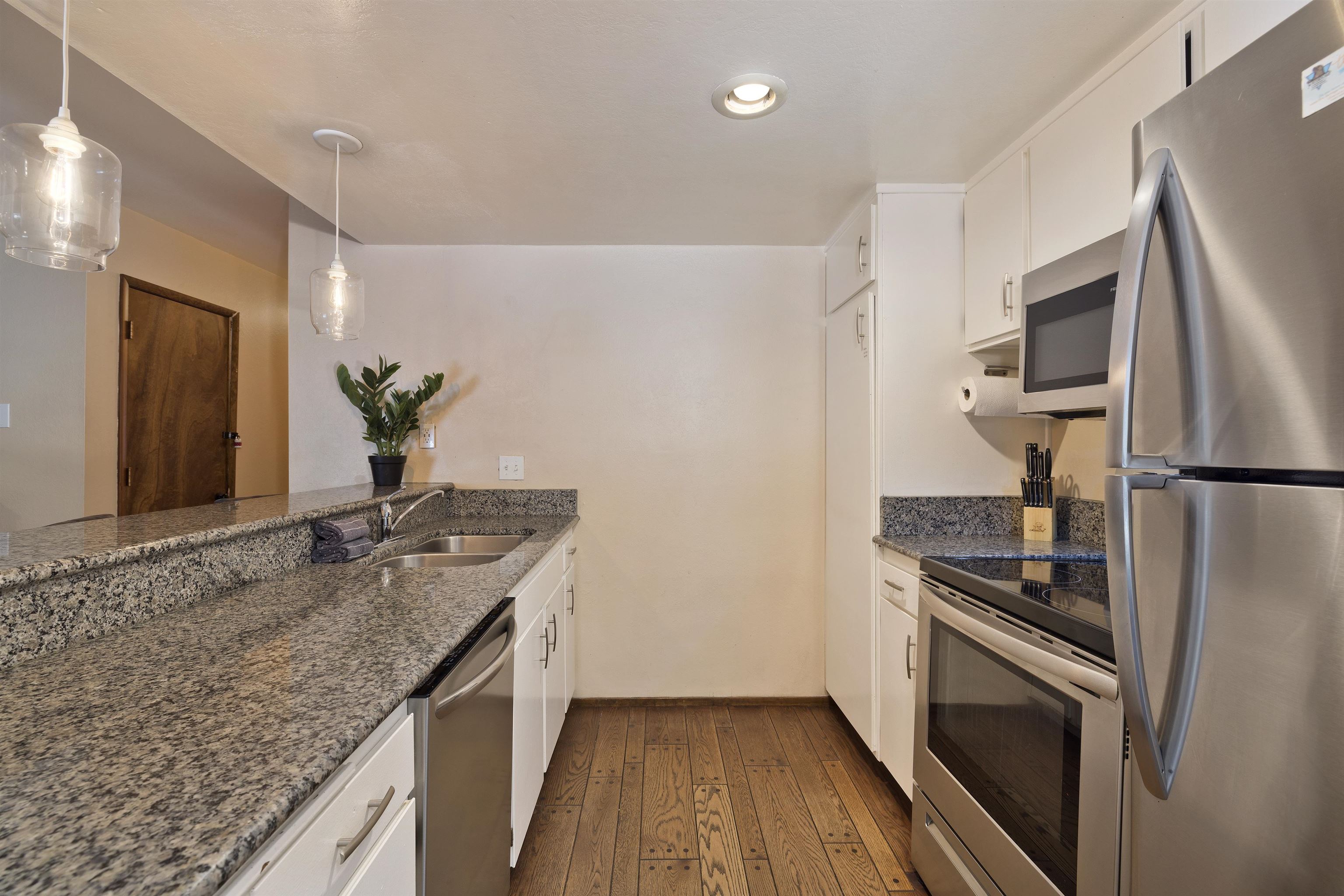 2113 Meridian Blvd 187