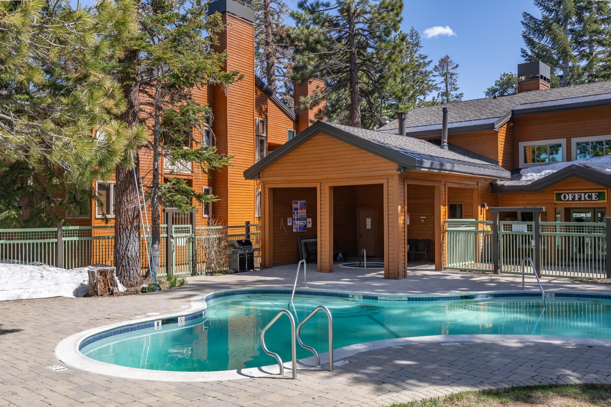 435 Lakeview #63