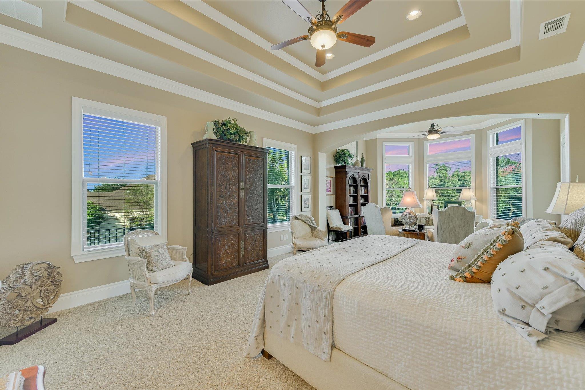 124 Walnut Tree LOOP