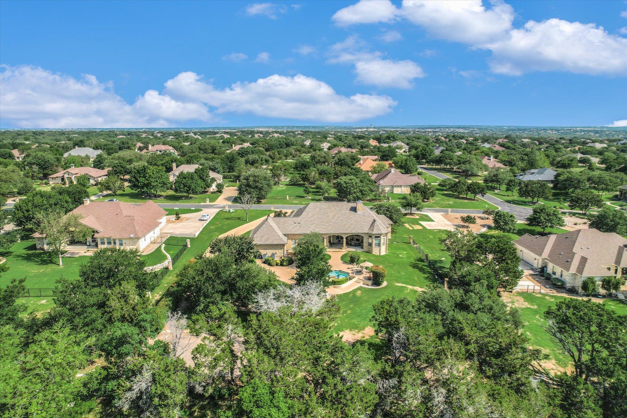 124 Walnut Tree LOOP