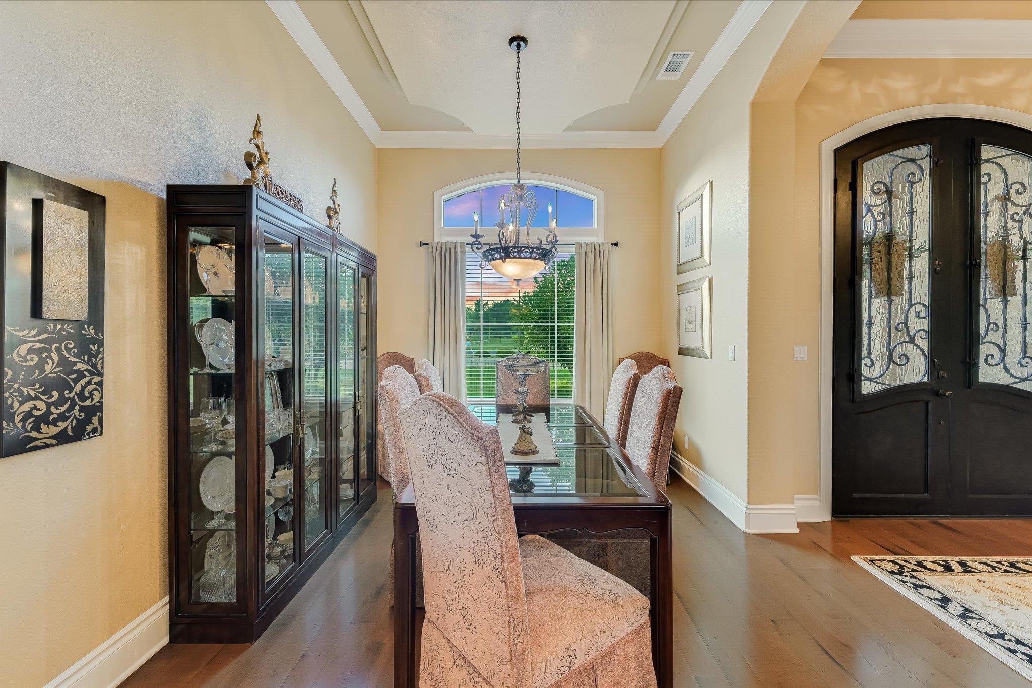 124 Walnut Tree LOOP