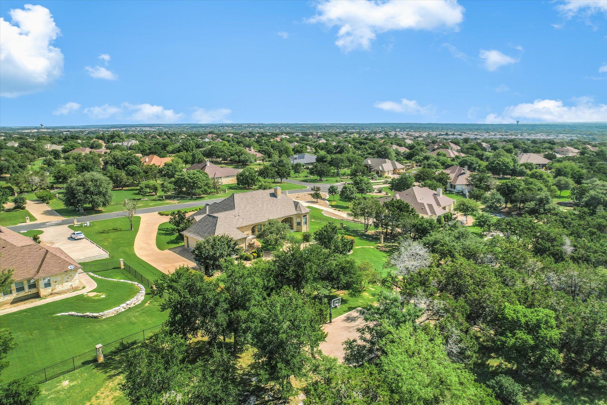 124 Walnut Tree LOOP