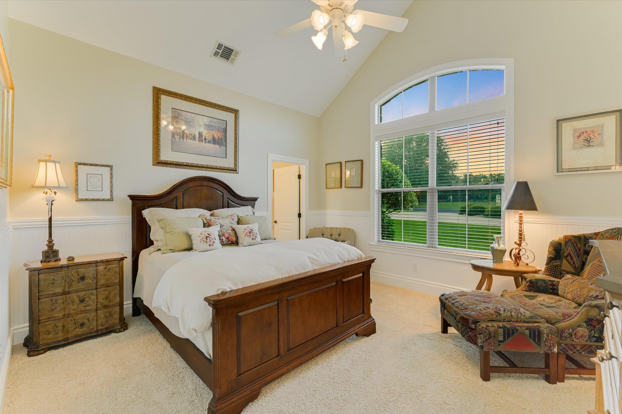124 Walnut Tree LOOP