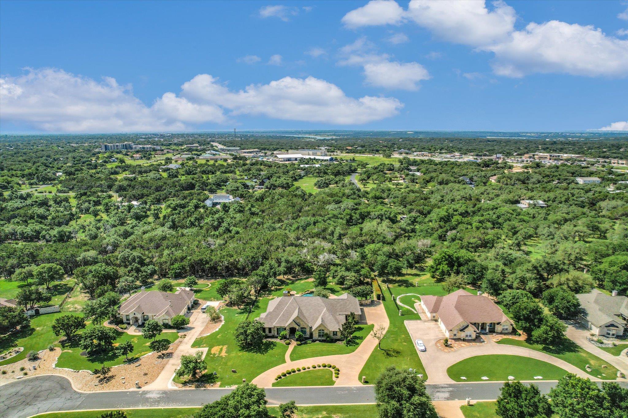 124 Walnut Tree LOOP
