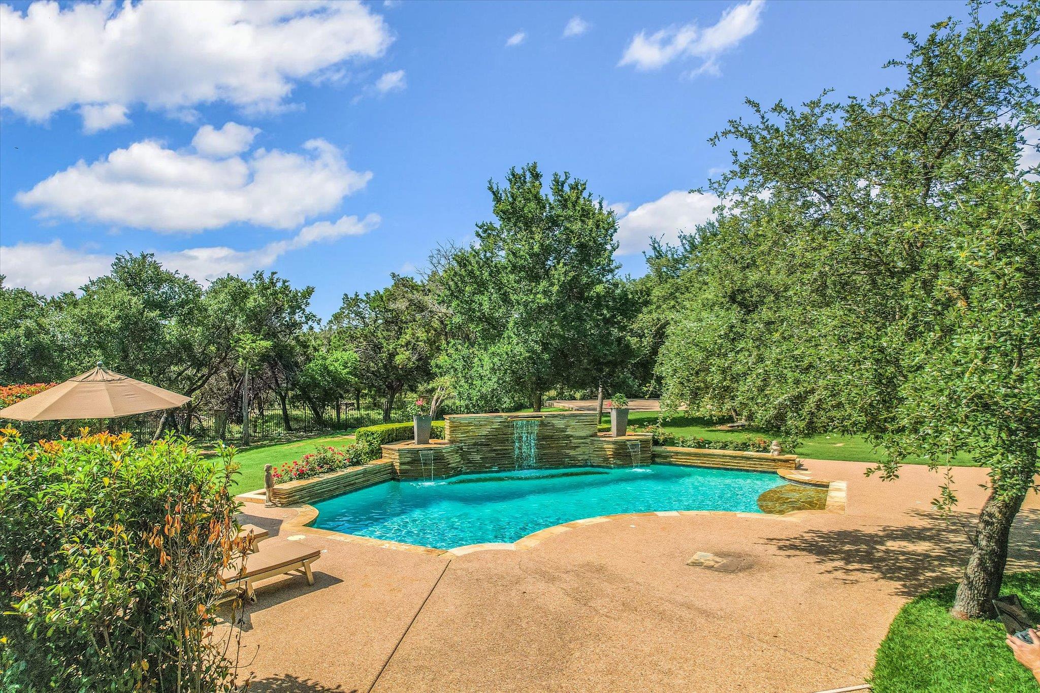 124 Walnut Tree LOOP