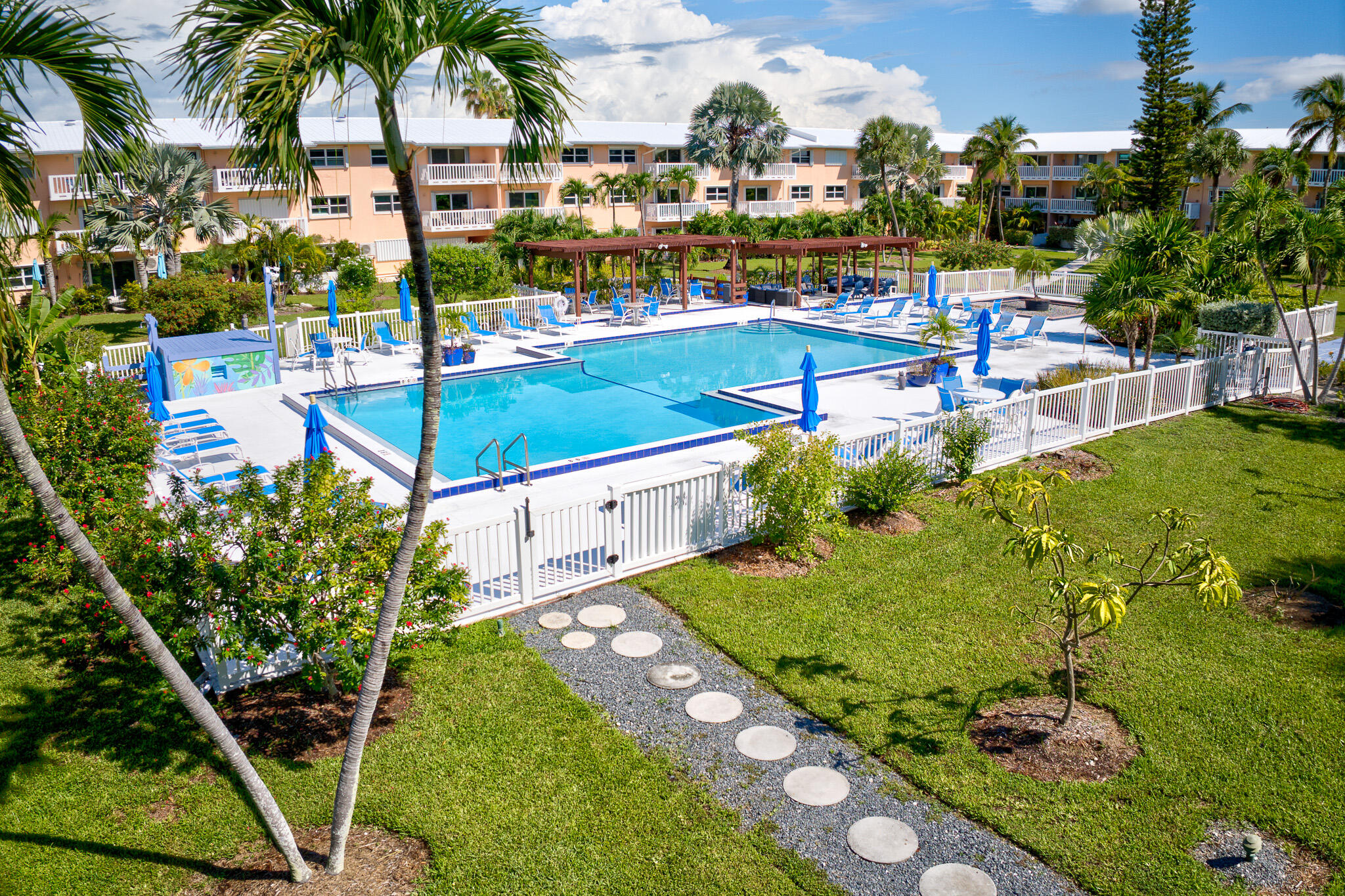 2601 S Roosevelt Boulevard Unit: 307C