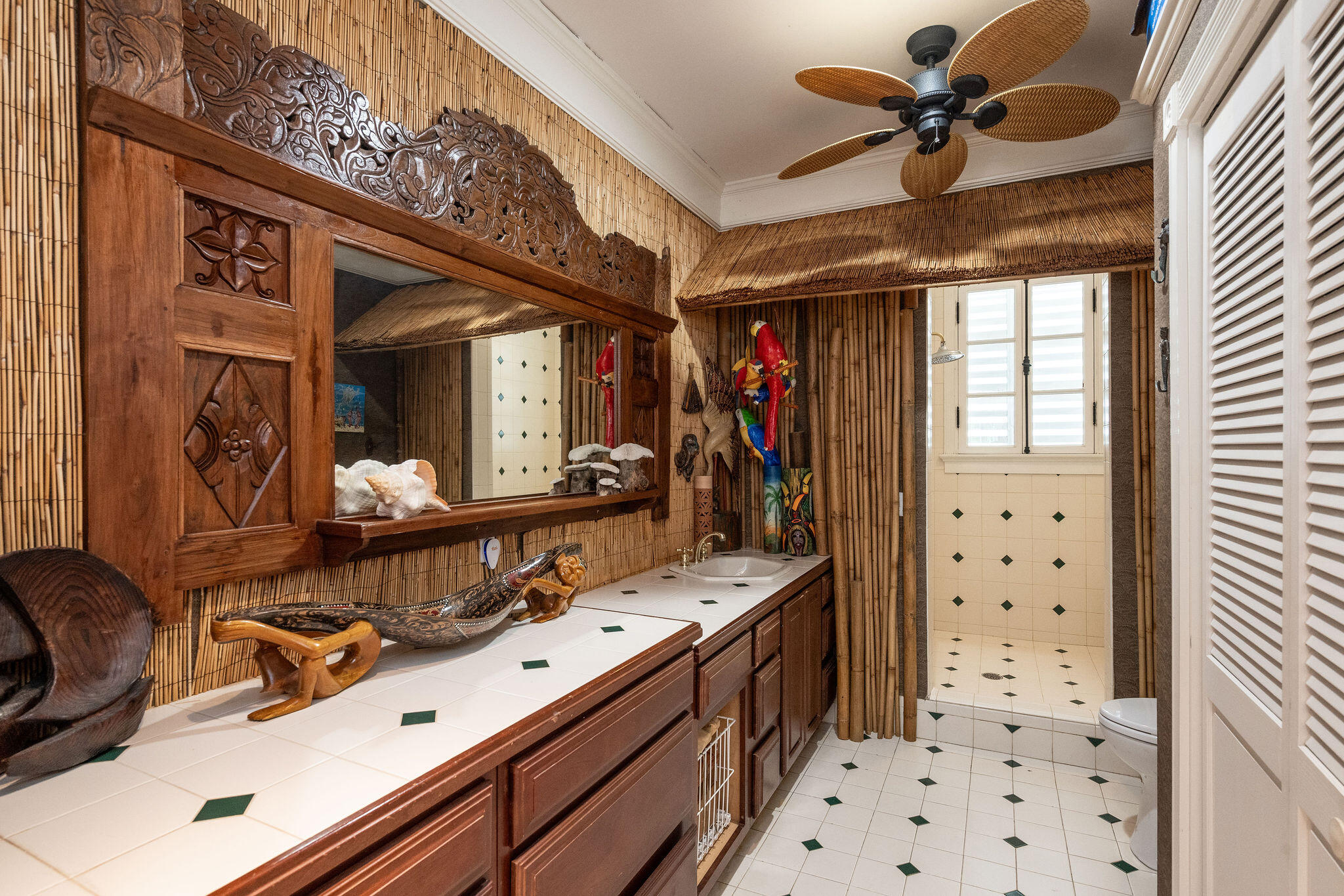 600 Elizabeth Street