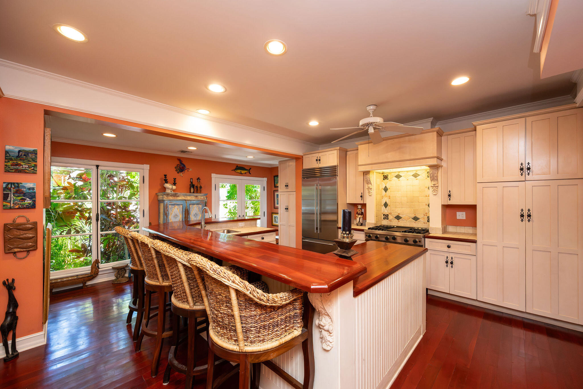 600 Elizabeth Street