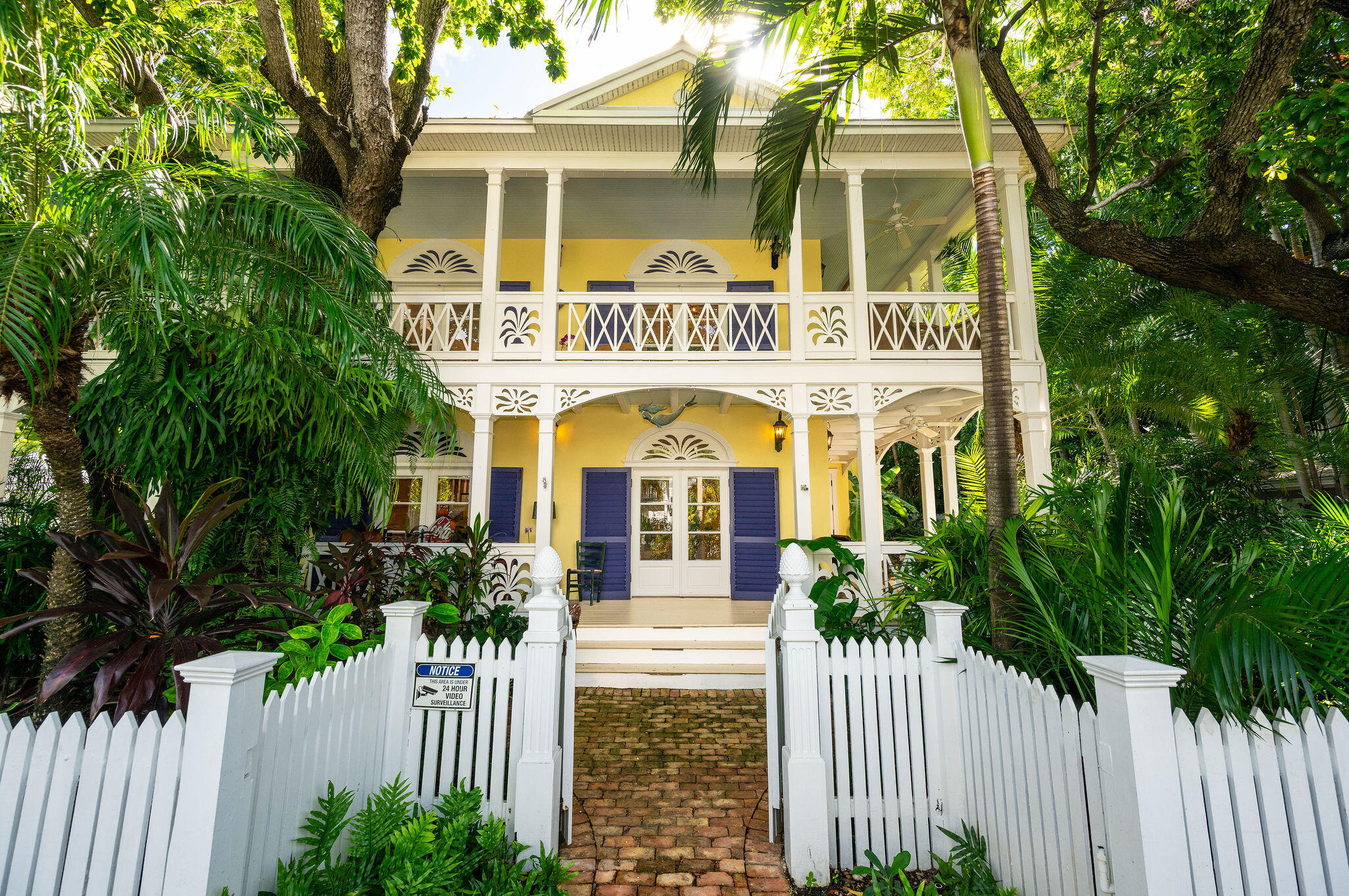 600 Elizabeth Street