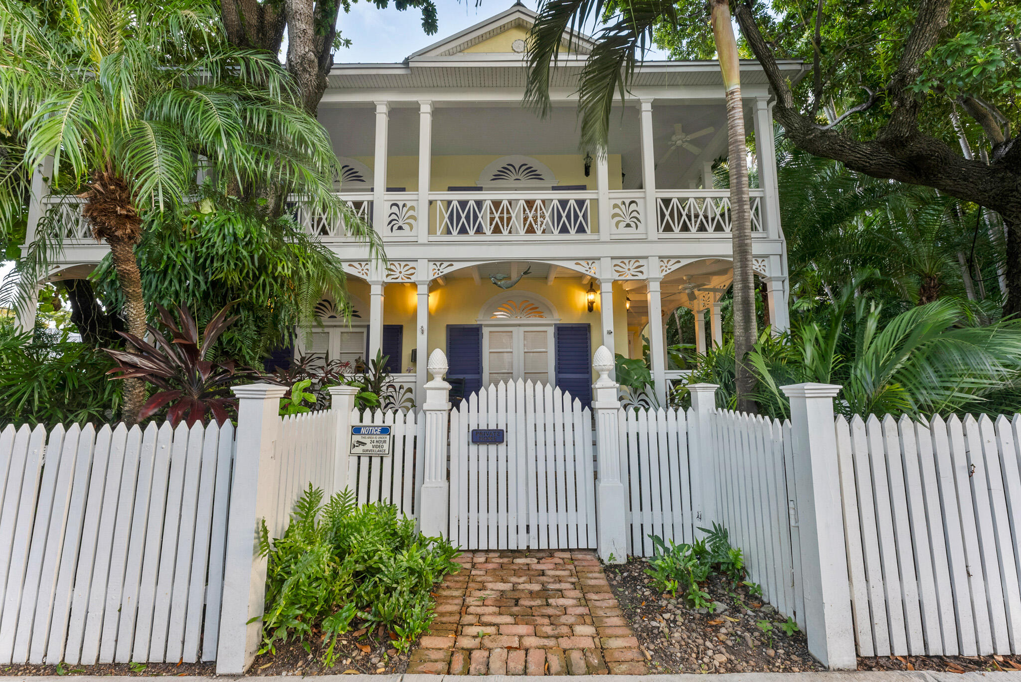 600 Elizabeth Street