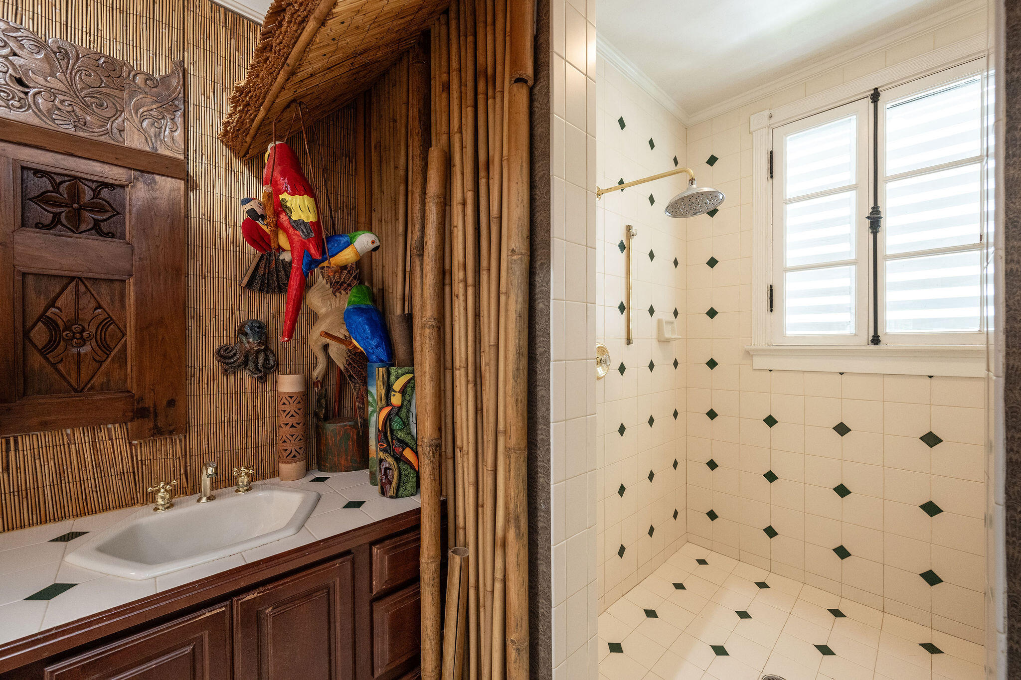 600 Elizabeth Street