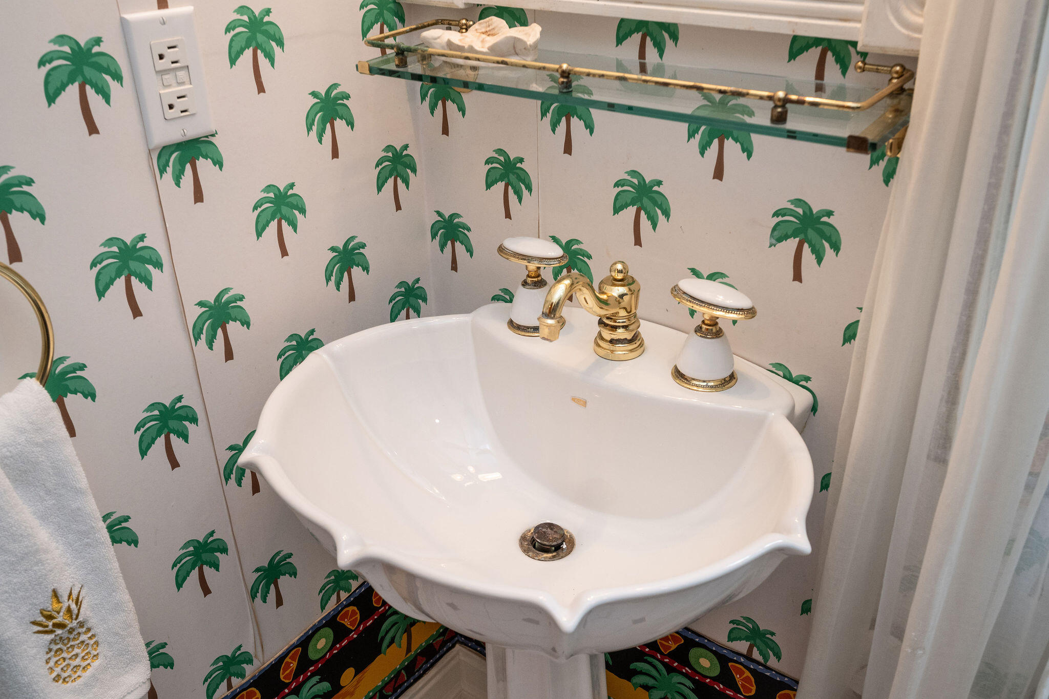 600 Elizabeth Street