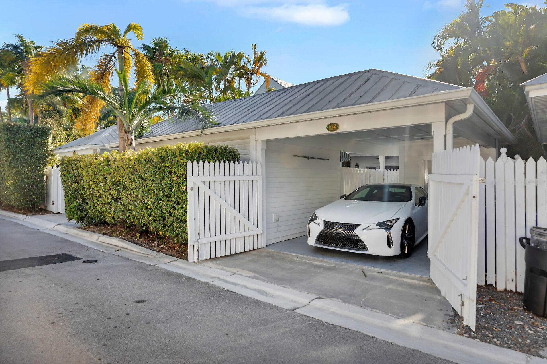 512 Emma Street