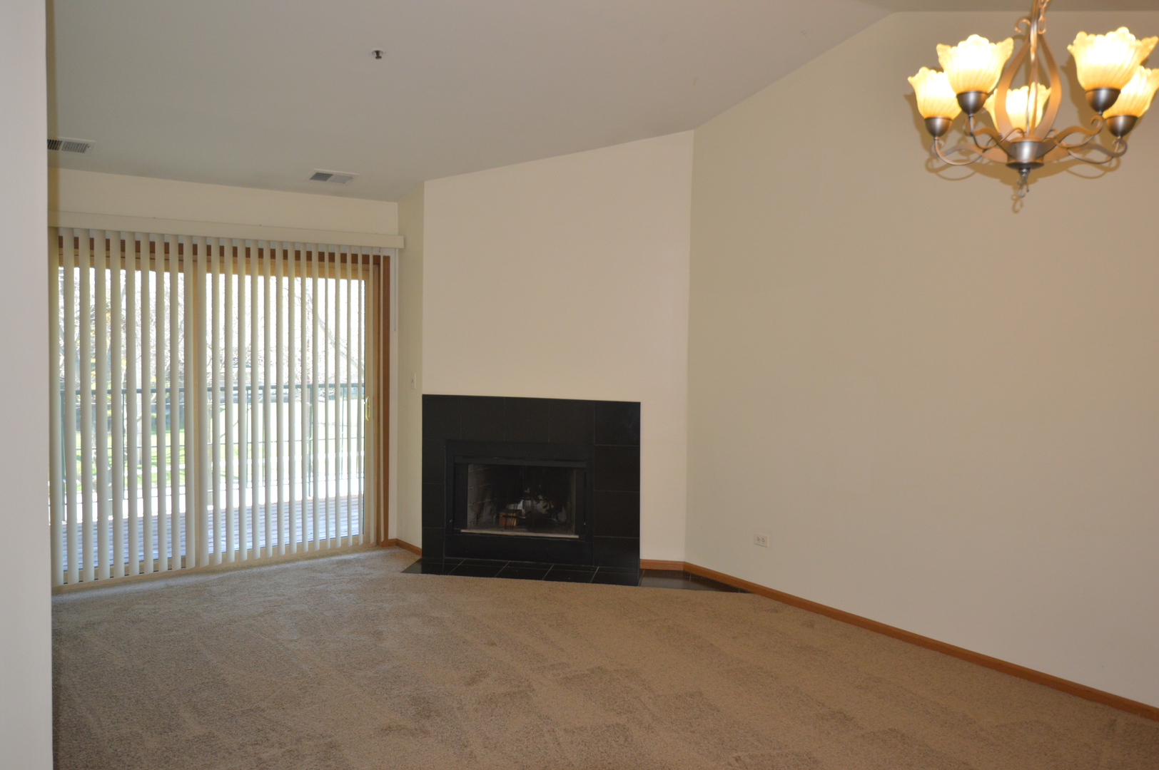 641 Hapsfield Lane Unit: 304
