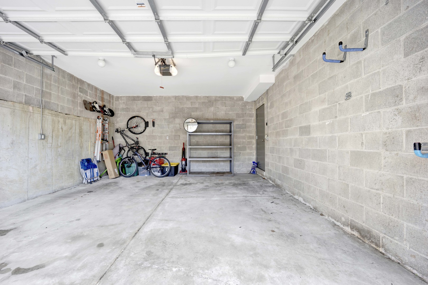 2736 W Belmont Avenue Unit: 4W