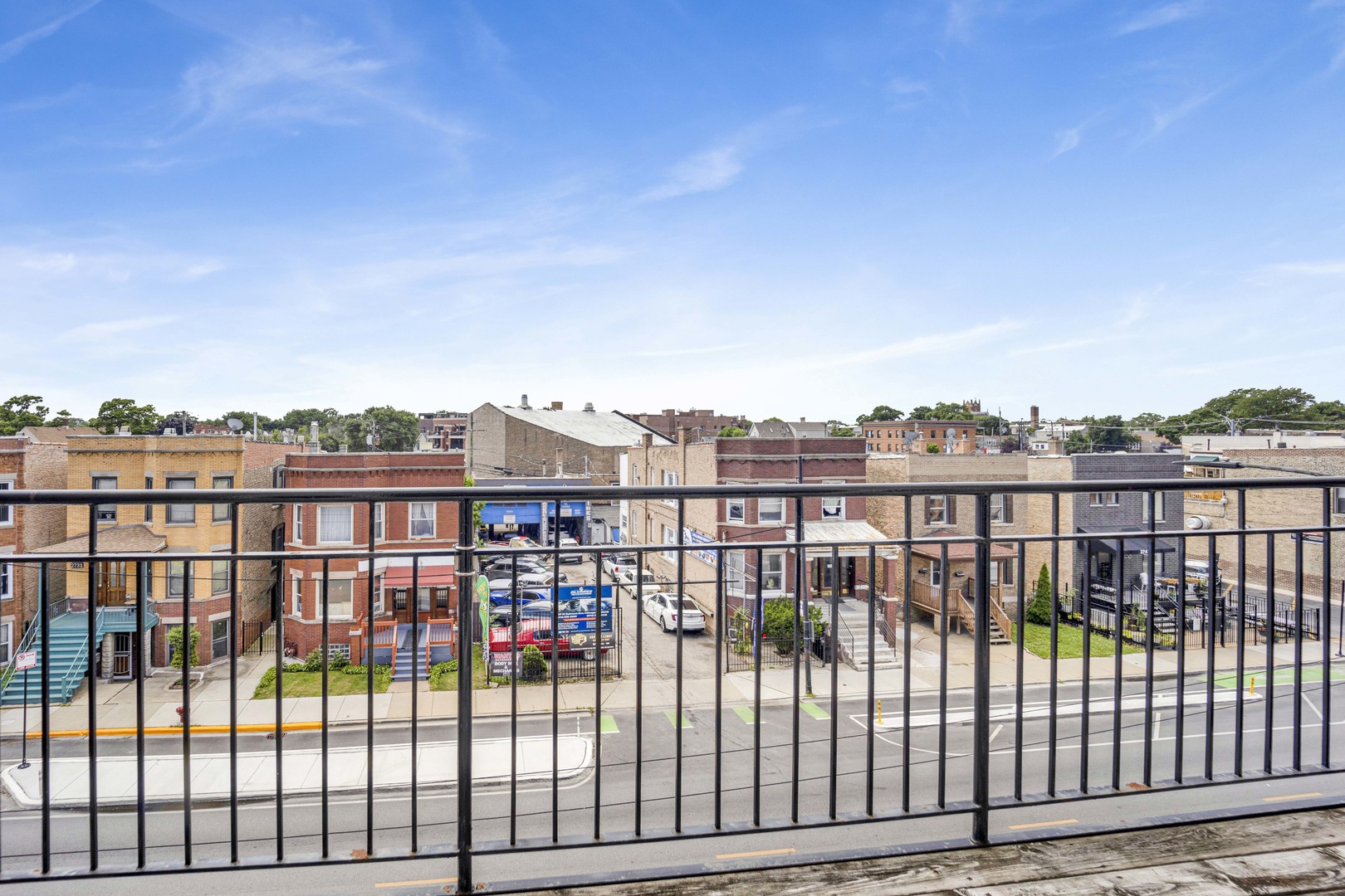 2736 W Belmont Avenue Unit: 4W