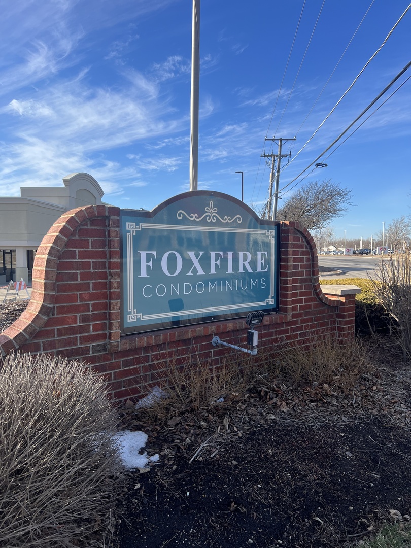 2040 N Rand Road Unit: 109