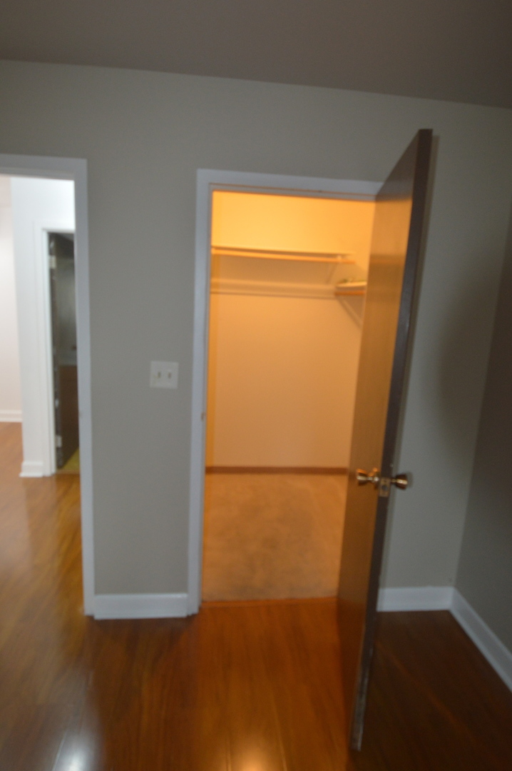 845 WESTMORELAND Drive Unit: 6