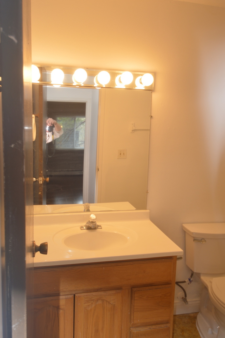 845 WESTMORELAND Drive Unit: 6