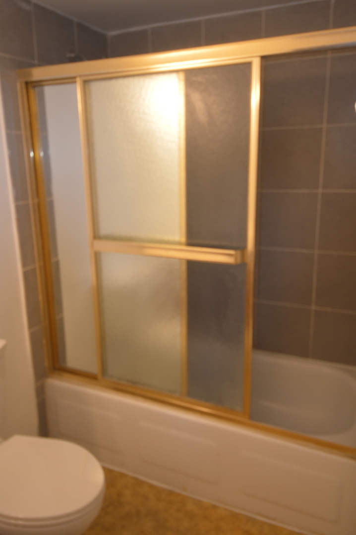 845 WESTMORELAND Drive Unit: 6