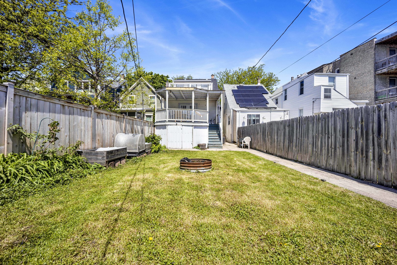 3721 W Shakespeare Avenue
