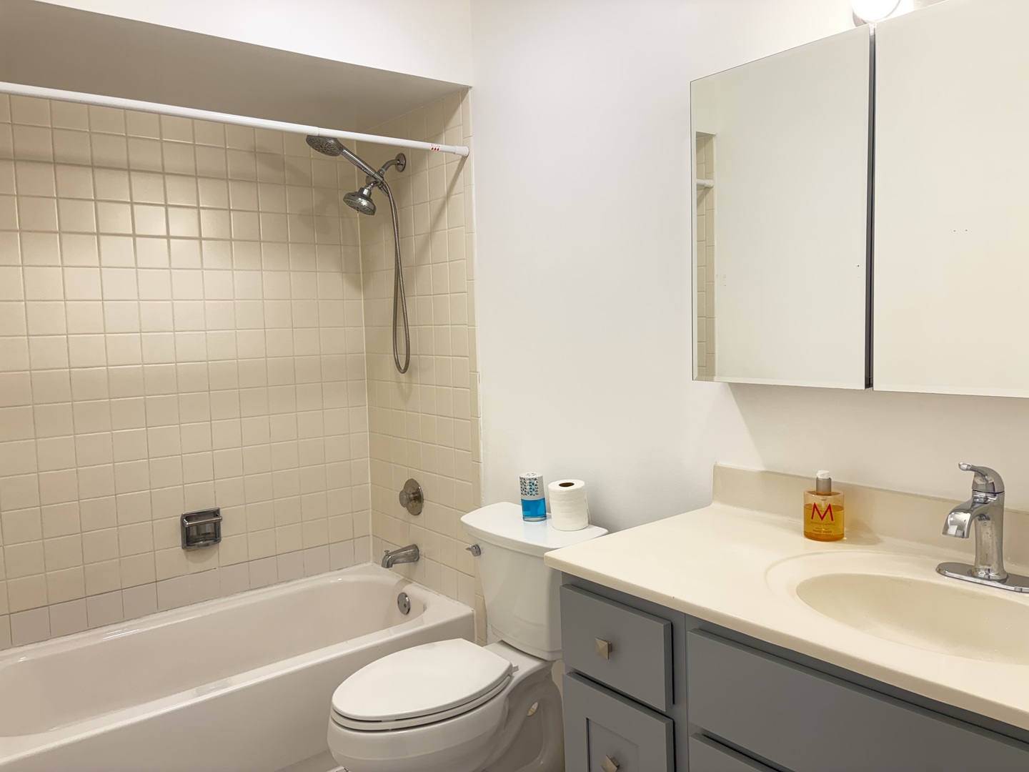 1104 castilian Court Unit: 109