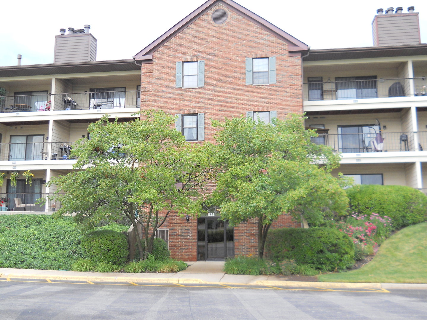 621 HAPSFIELD Avenue Unit: 202