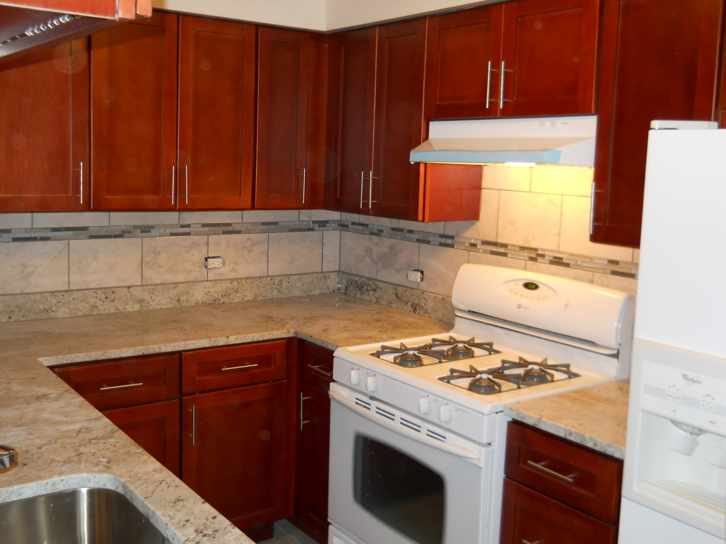 621 HAPSFIELD Avenue Unit: 202