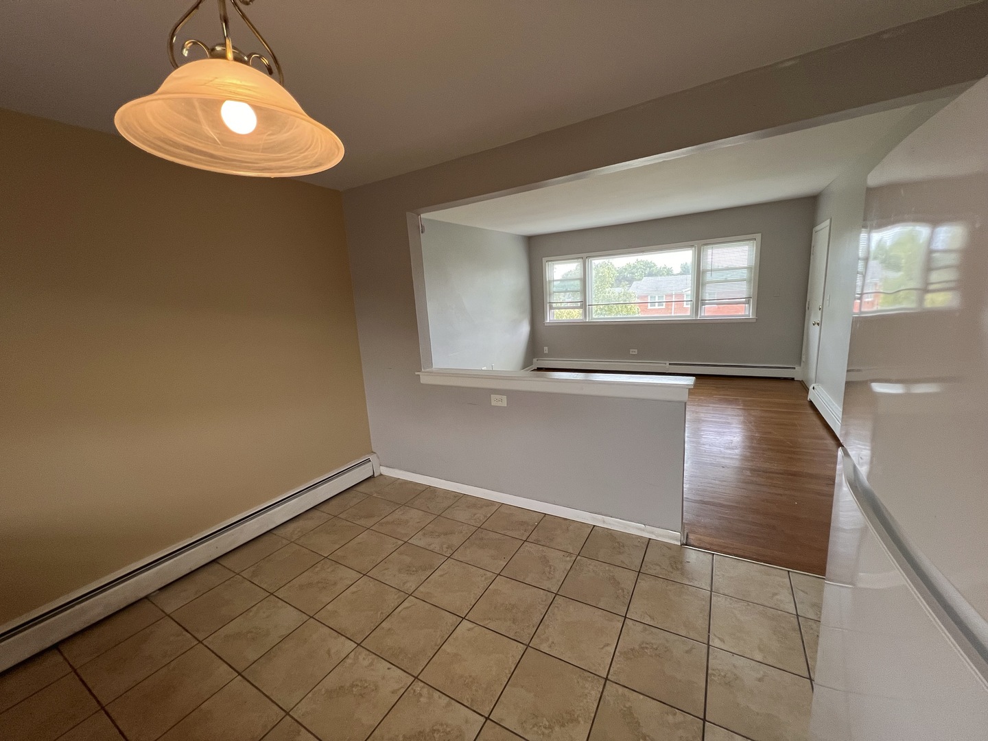 236 W Johnson Street Unit: 2E