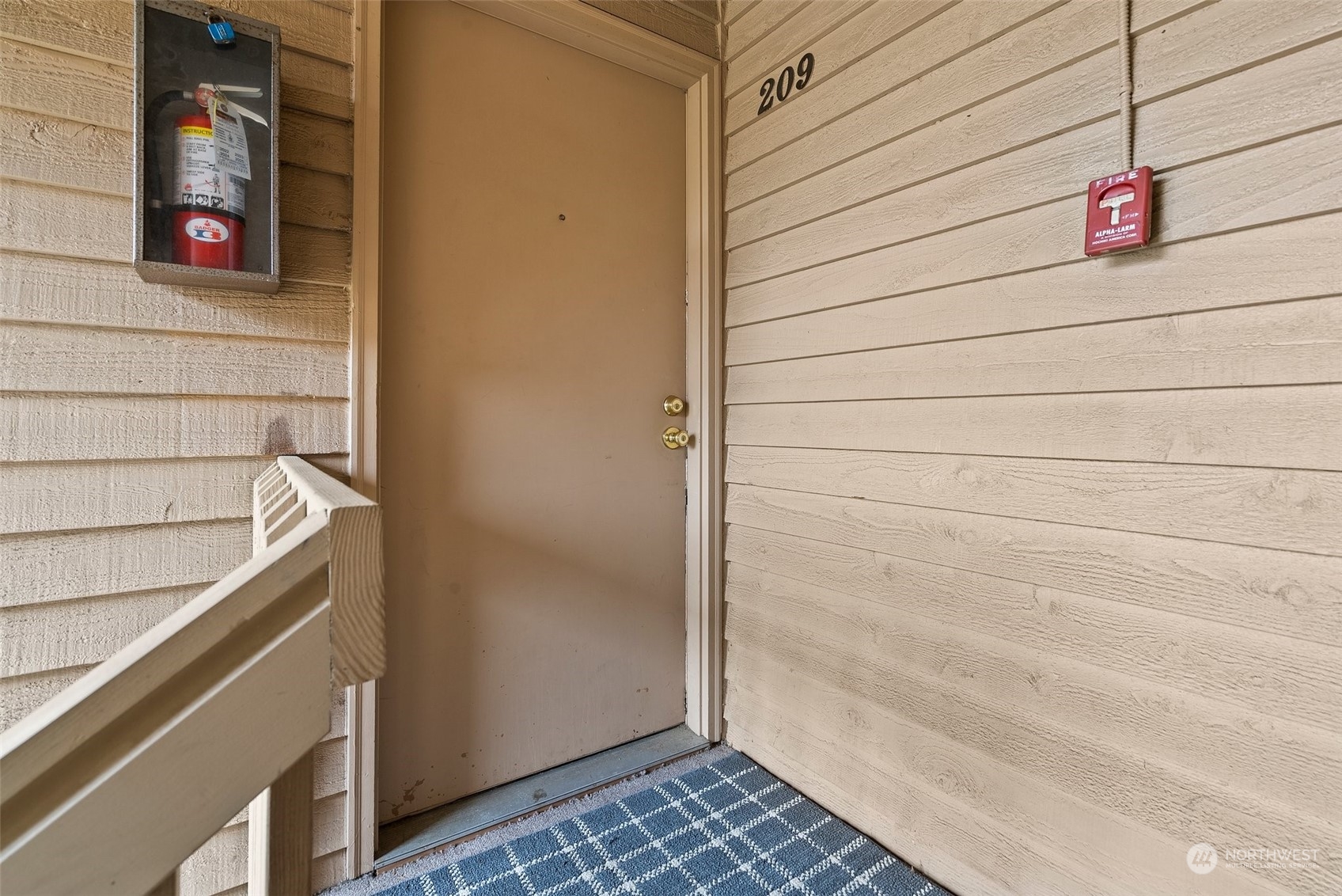 12434 Ambaum Blvd SW #209