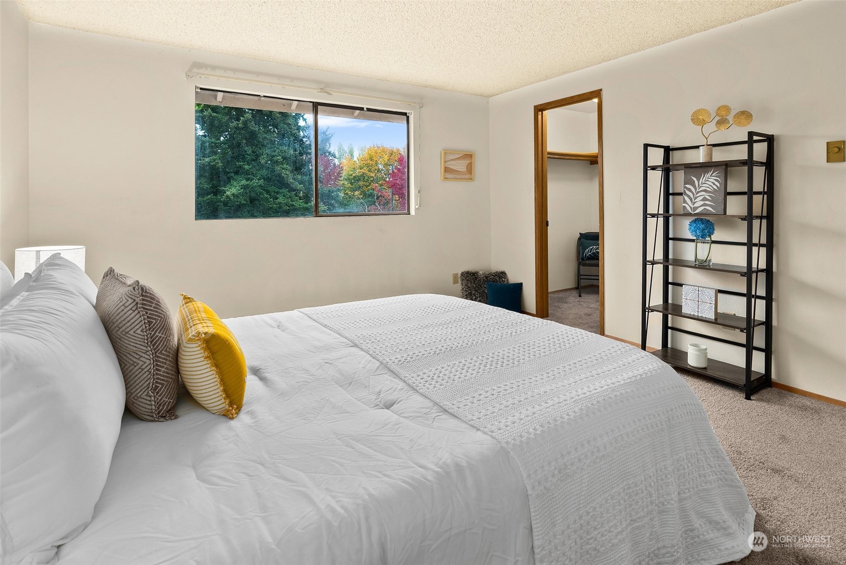 12434 Ambaum Blvd SW #209