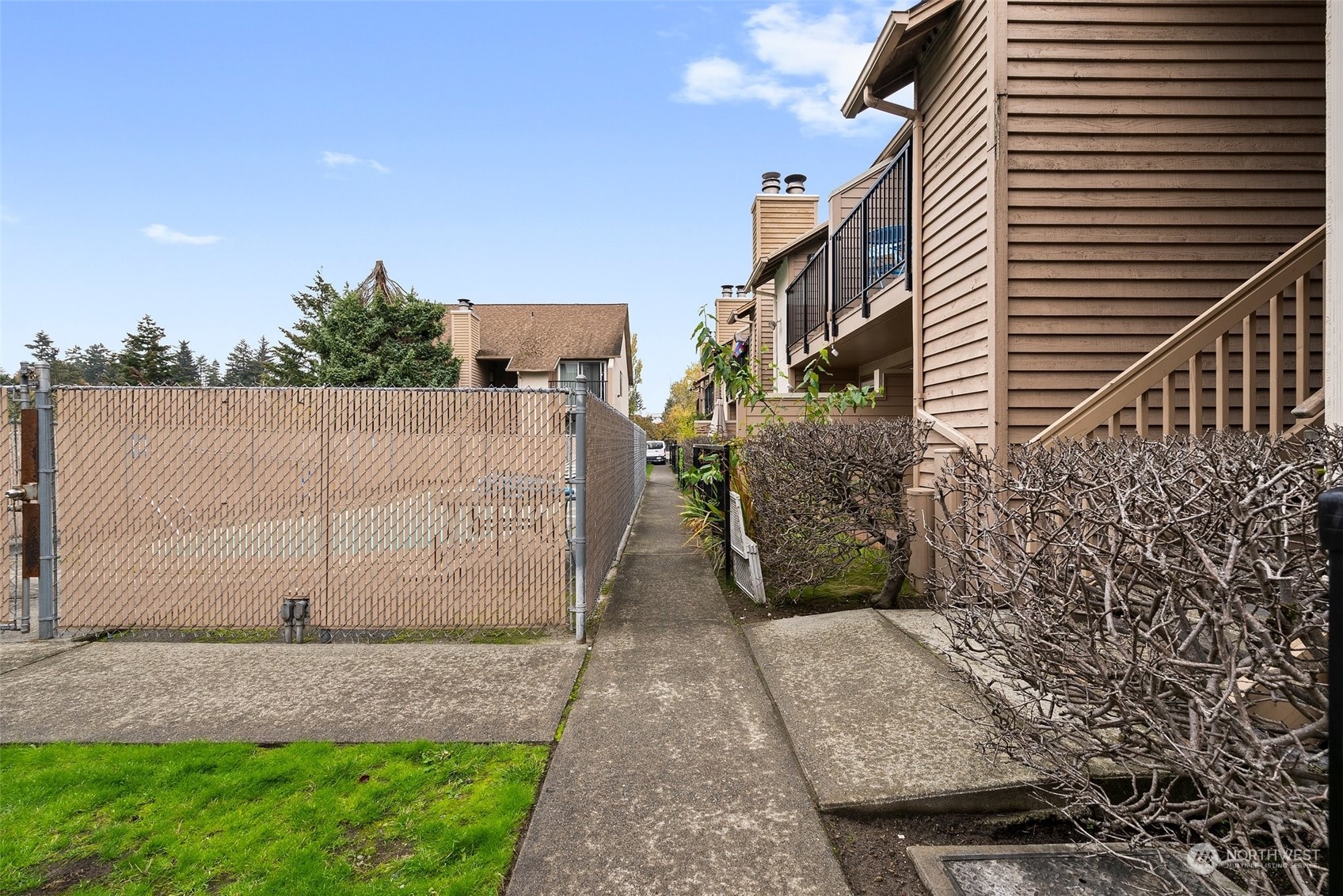 12434 Ambaum Blvd SW #209