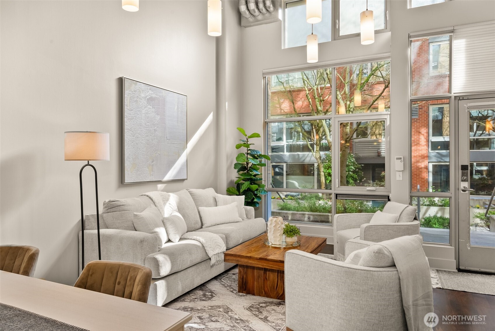 530 Broadway E Unit: 113