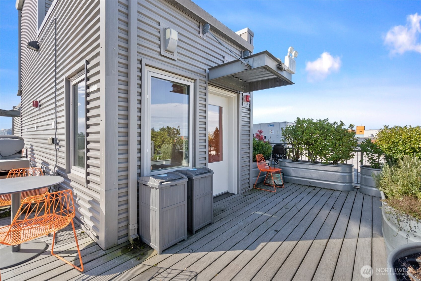530 Broadway E Unit: 113
