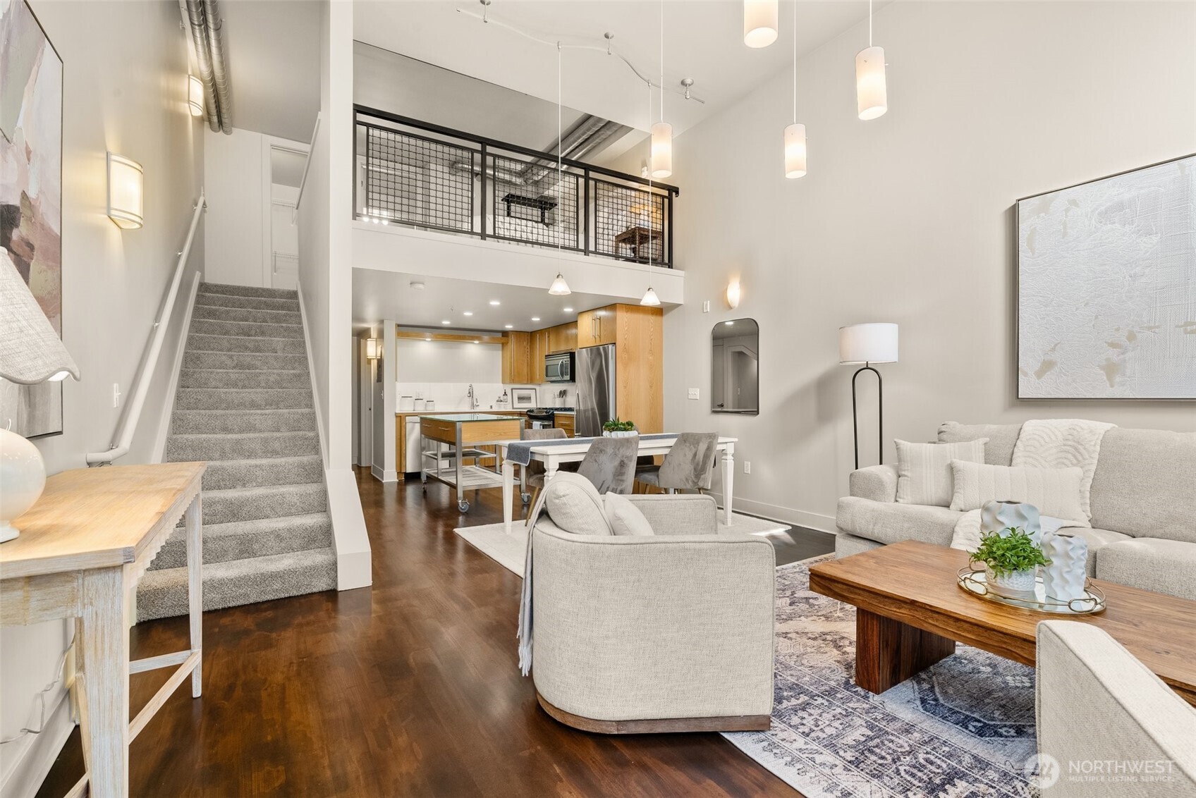 530 Broadway E Unit: 113