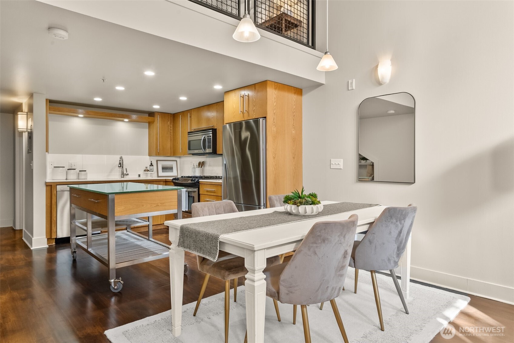 530 Broadway E Unit: 113