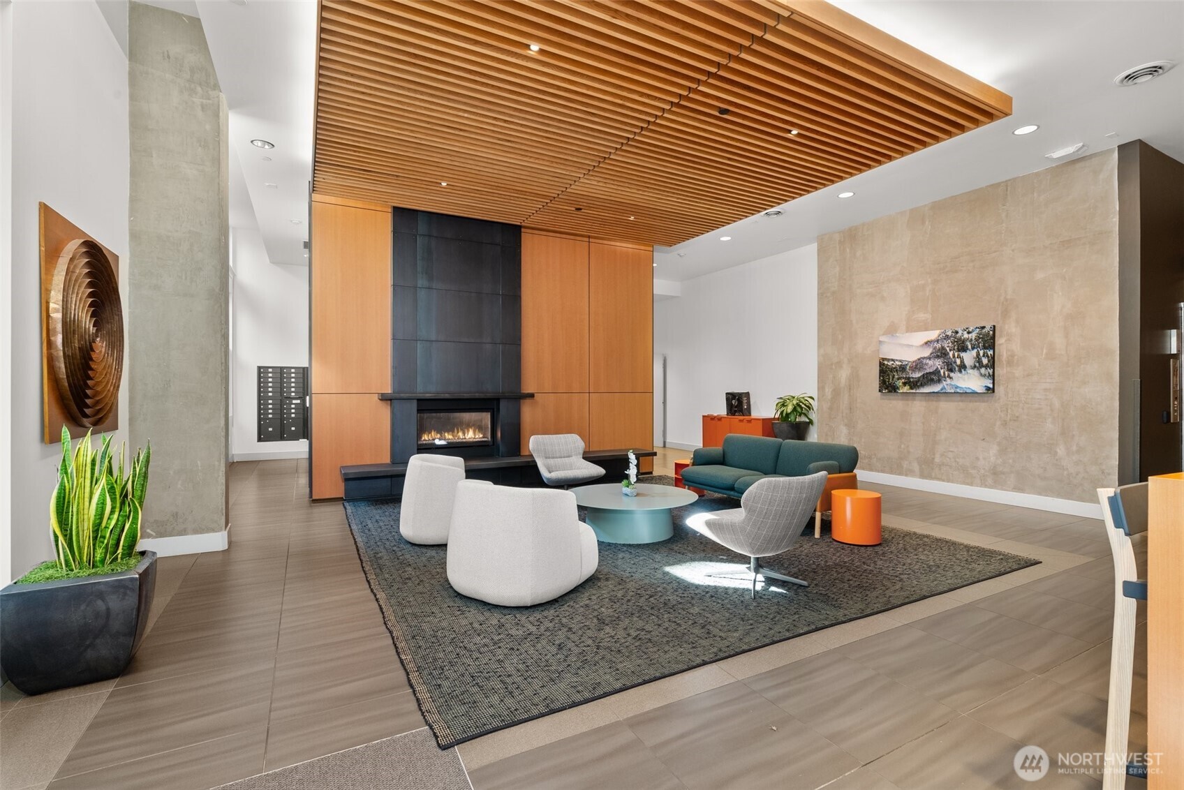 530 Broadway E Unit: 113