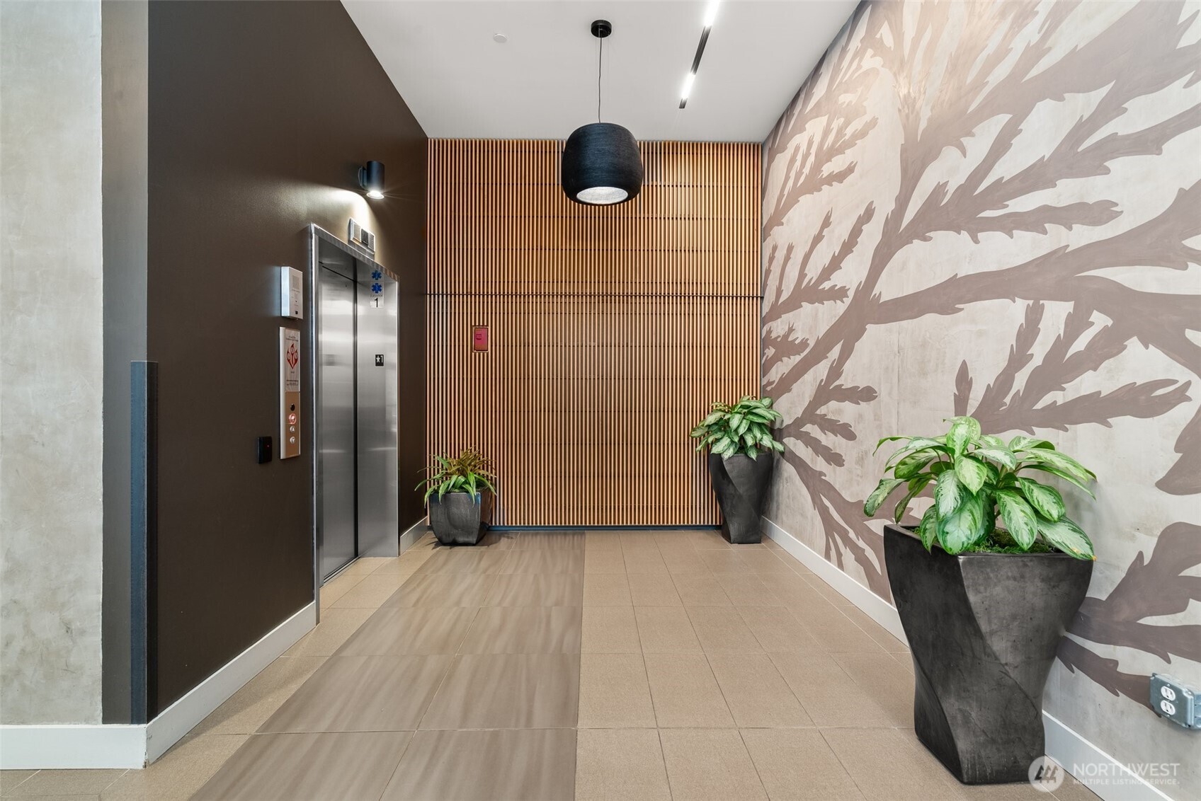 530 Broadway E Unit: 113
