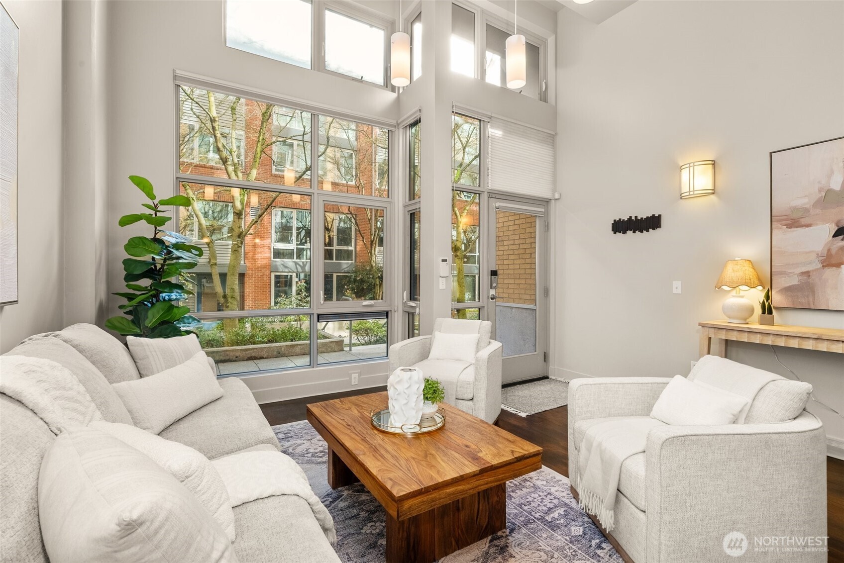 530 Broadway E Unit: 113