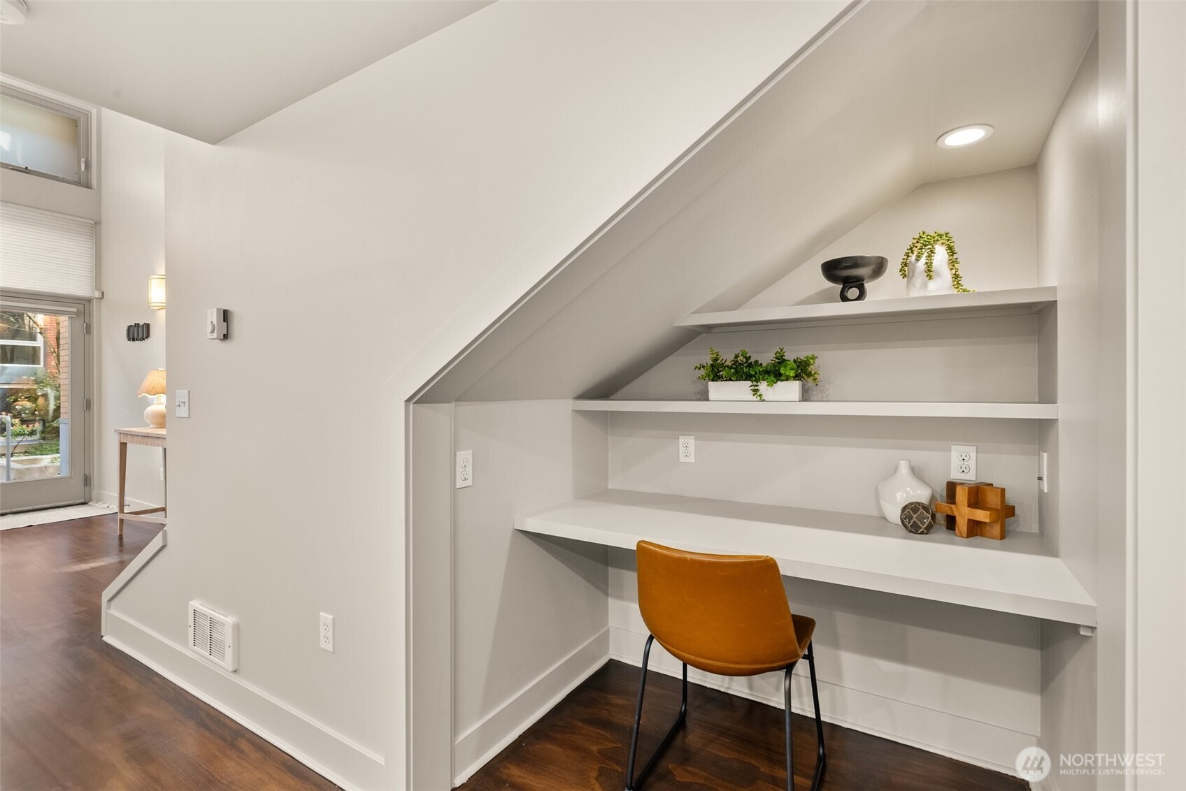 530 Broadway E Unit: 113