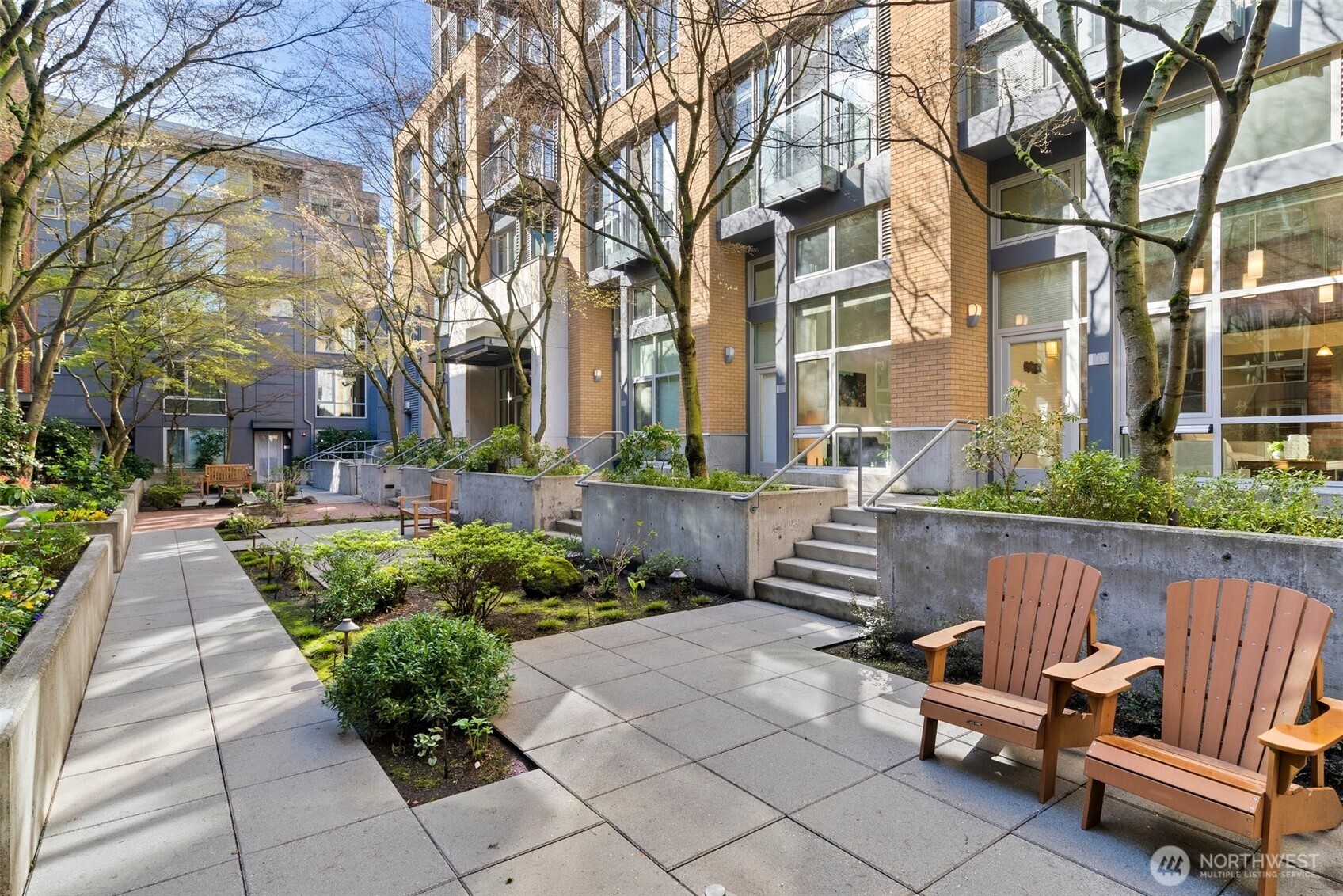 530 Broadway E Unit: 113