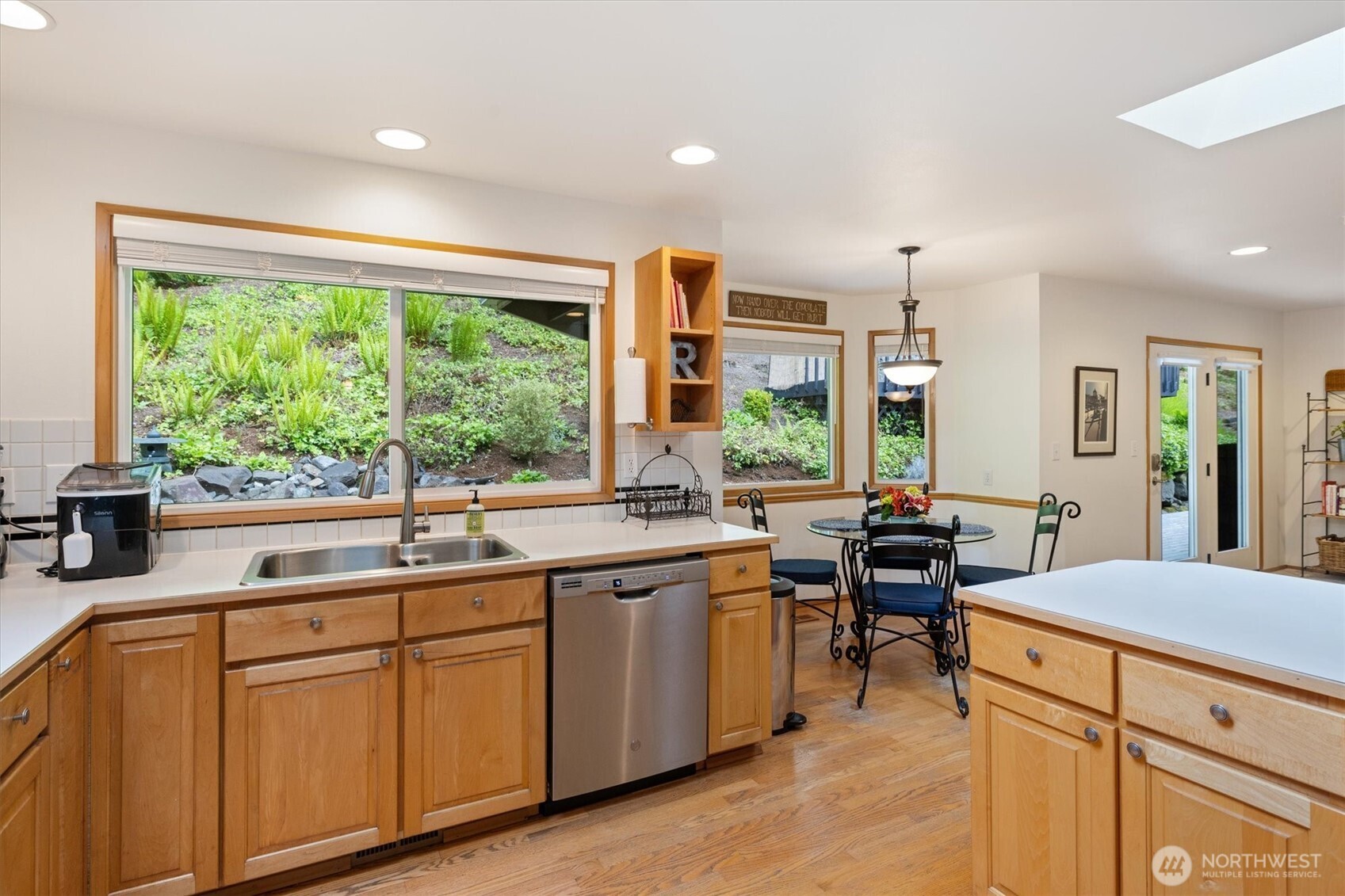 7123 NE 165th Street
