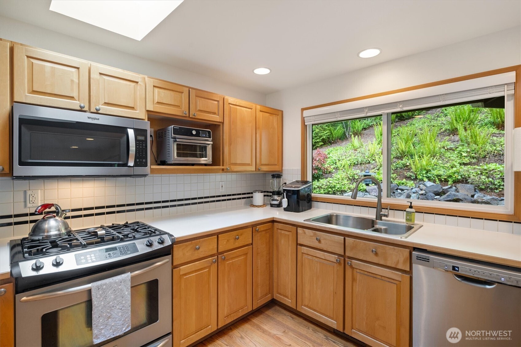 7123 NE 165th Street