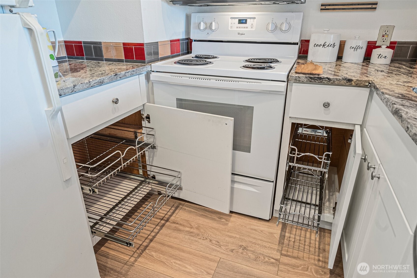 411 N 90th St Unit: 406