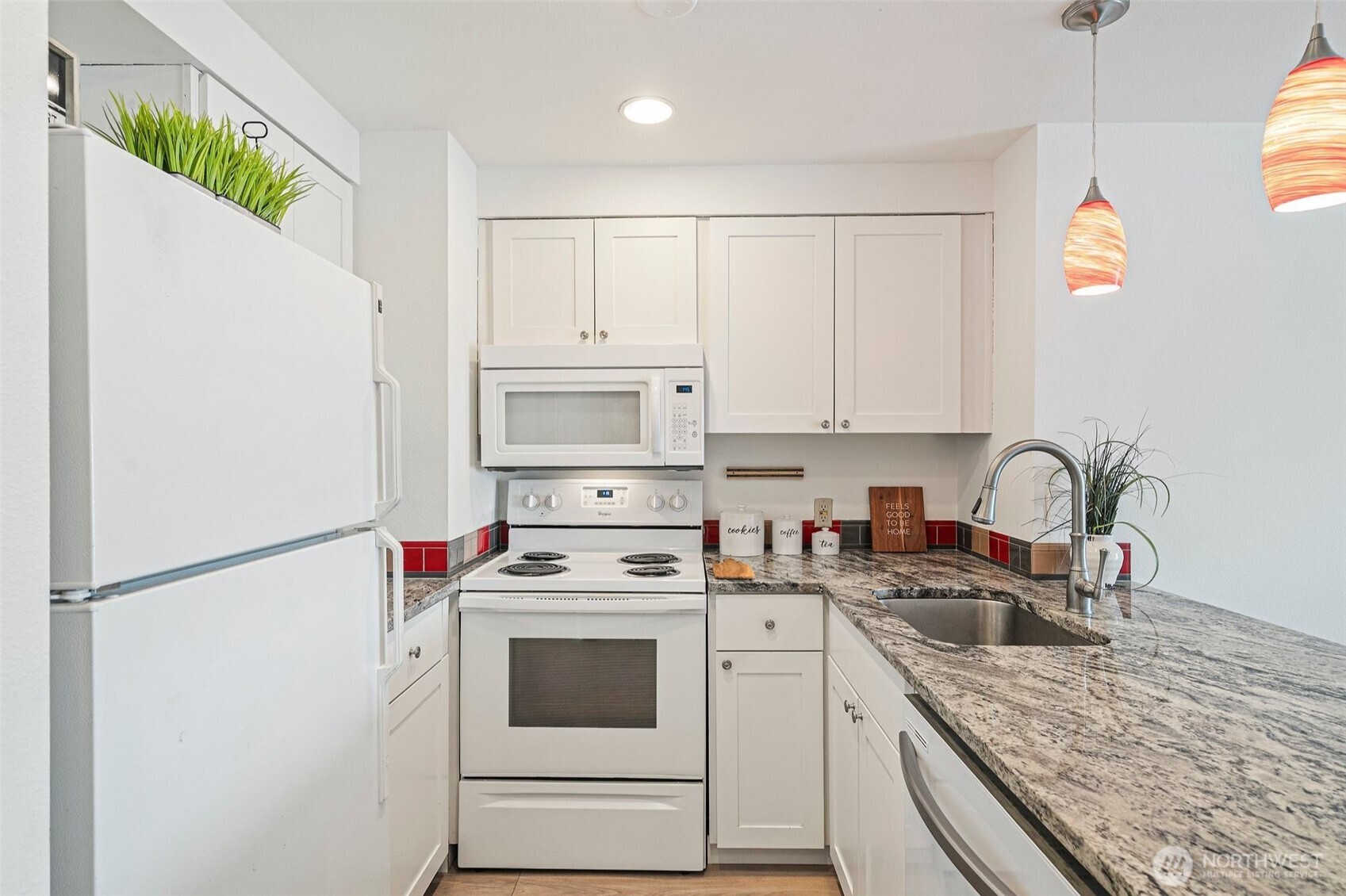 411 N 90th St Unit: 406