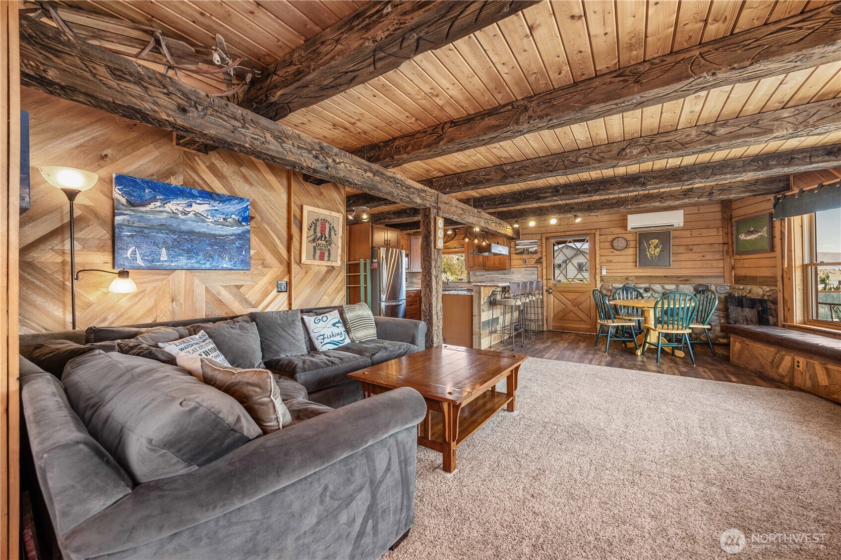 114 Stormy Mountain Wy